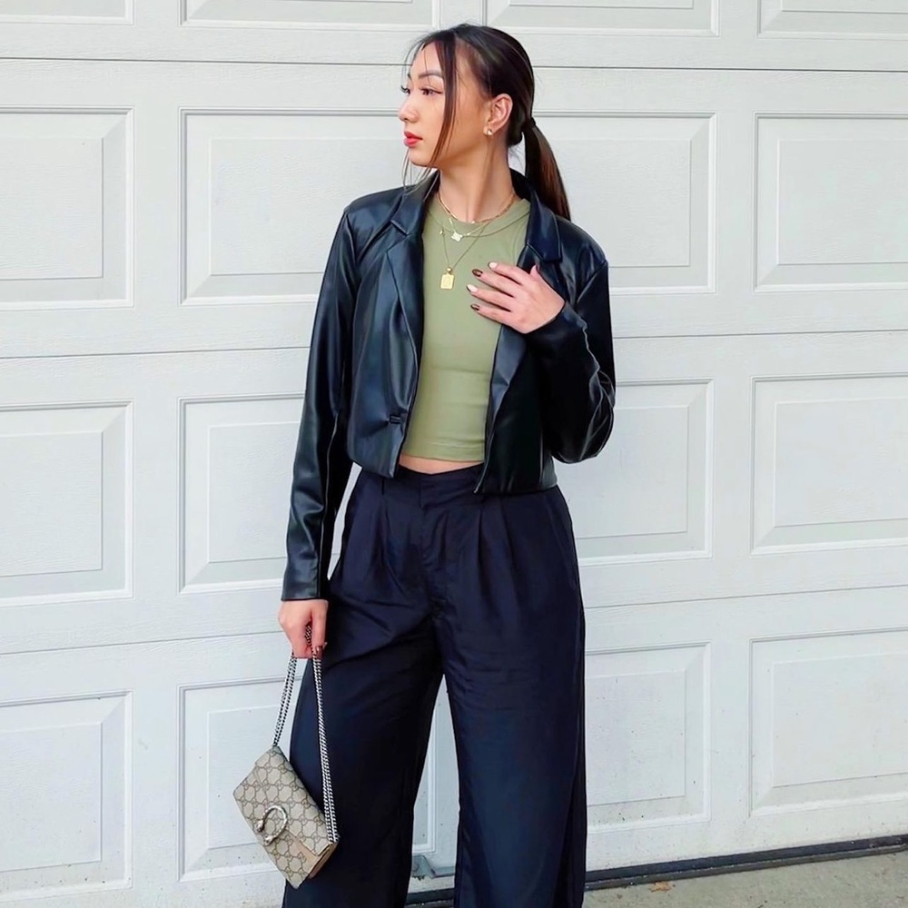 Abercrombie & Fitch Vegan Leather Cropped Blazer